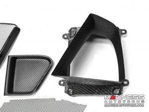 Alfa Romeo Giulia GTAm Style Front Bumper Essential Kit - Carbon Fiber - With Parking Sensors